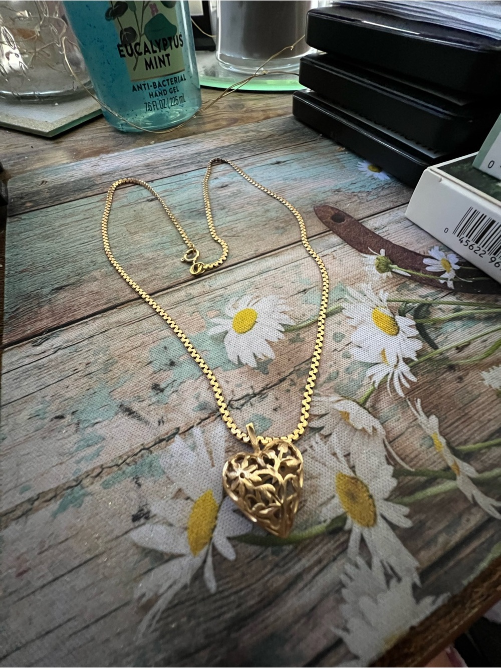 14K Gold Heart Pendant Necklace - Picture 8 of 9